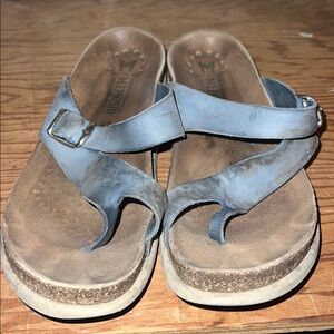 Mephisto Light Blue Leather Toe-Loop Sandals Size 11